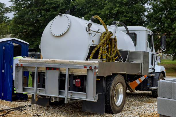 Portable Toilet Options We Offer in Fort Salonga, NY